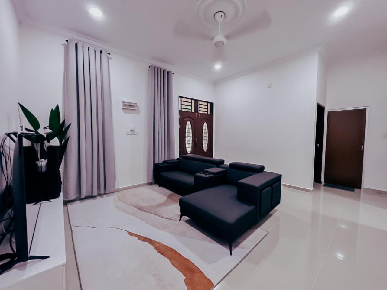 Ar-Rayyan 1 Homestay Кота-Бару Экстерьер фото